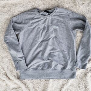 Patagonia organic cotton crew neck size MEDIUM has pilling